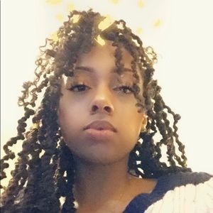 Meet your Posher, Brandy